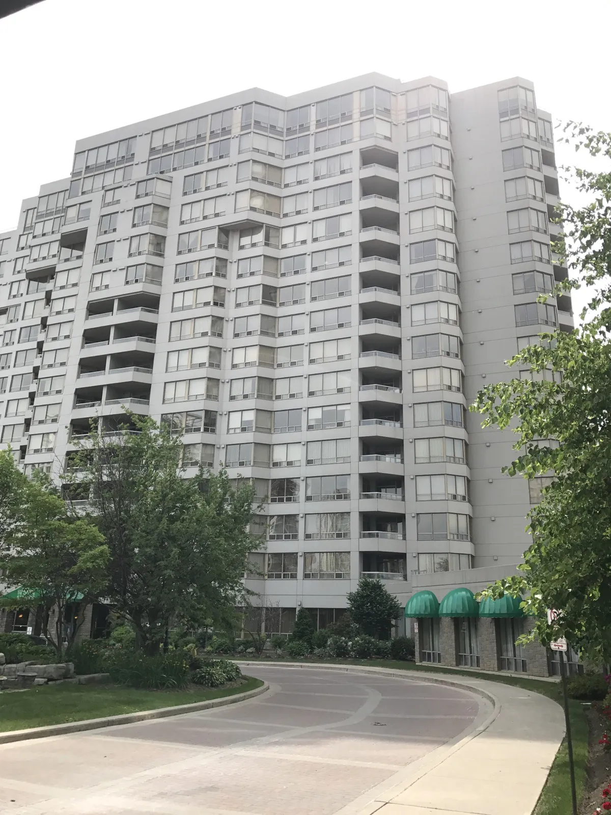 The facade of Tam O'Shanter Highlands