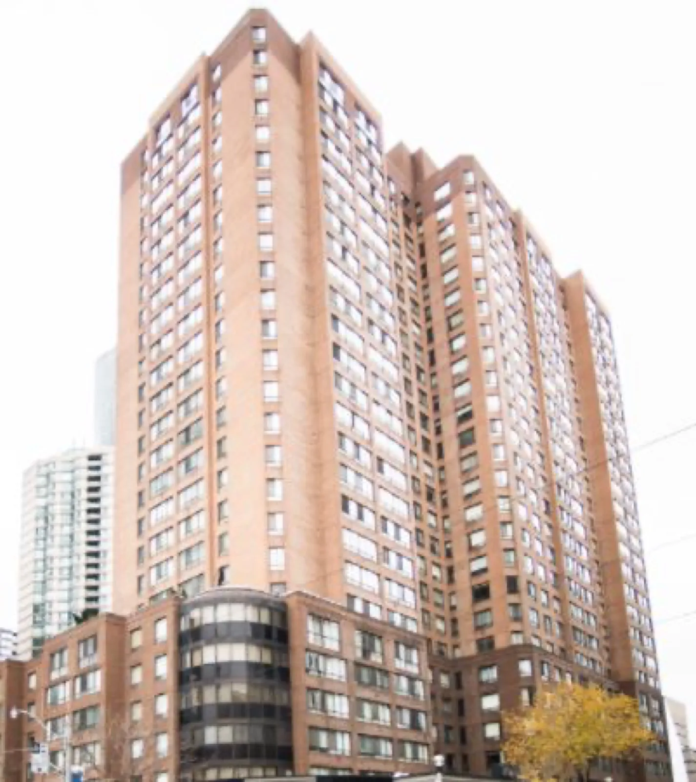 The facade of Horizon on Bay